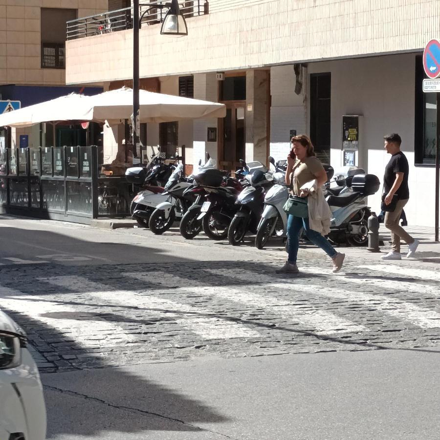 Piso En El Centro De Granada Con Garaje Incluido Gratis Apartment Екстериор снимка