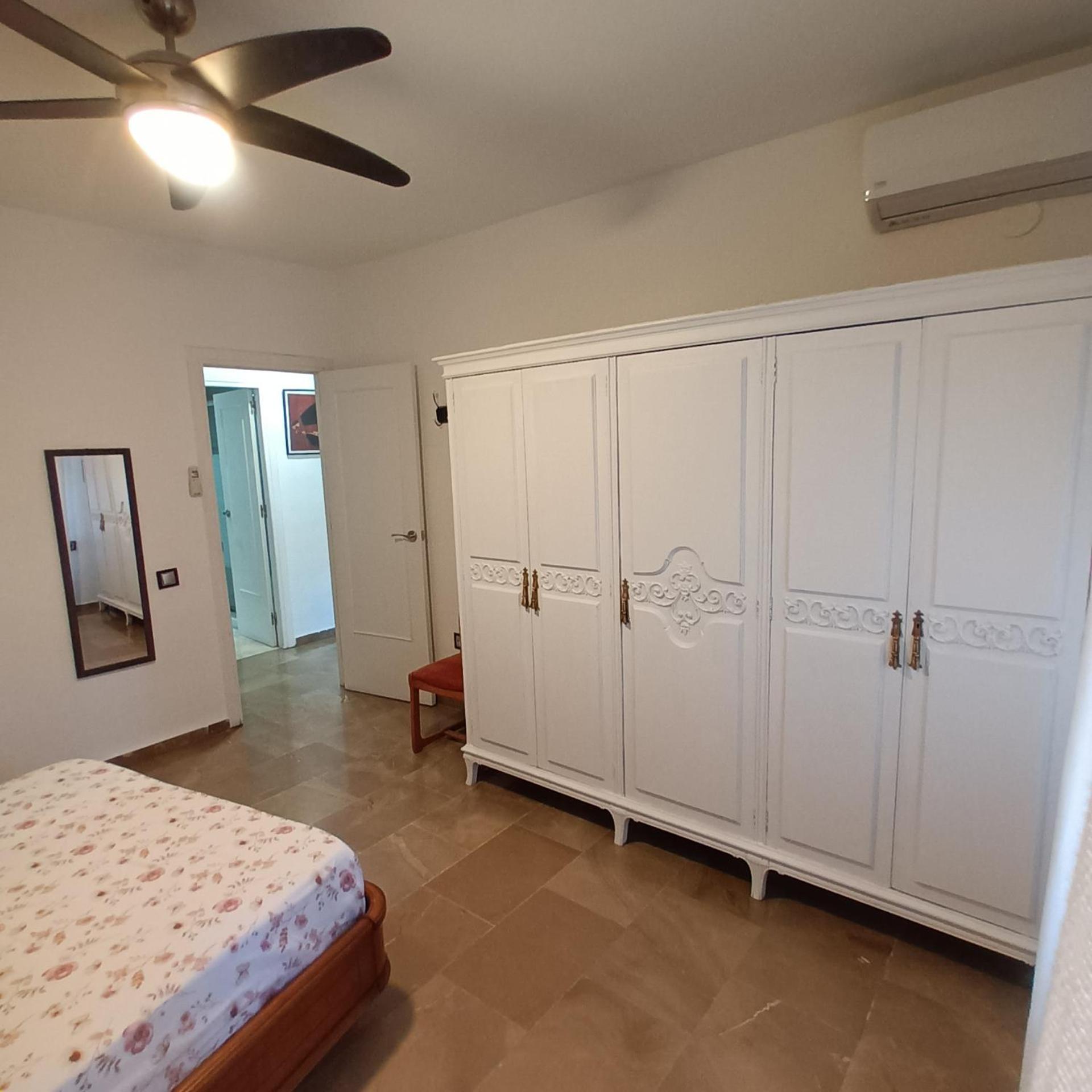 Piso En El Centro De Granada Con Garaje Incluido Gratis Apartment Екстериор снимка